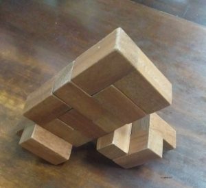Lateral puzzle